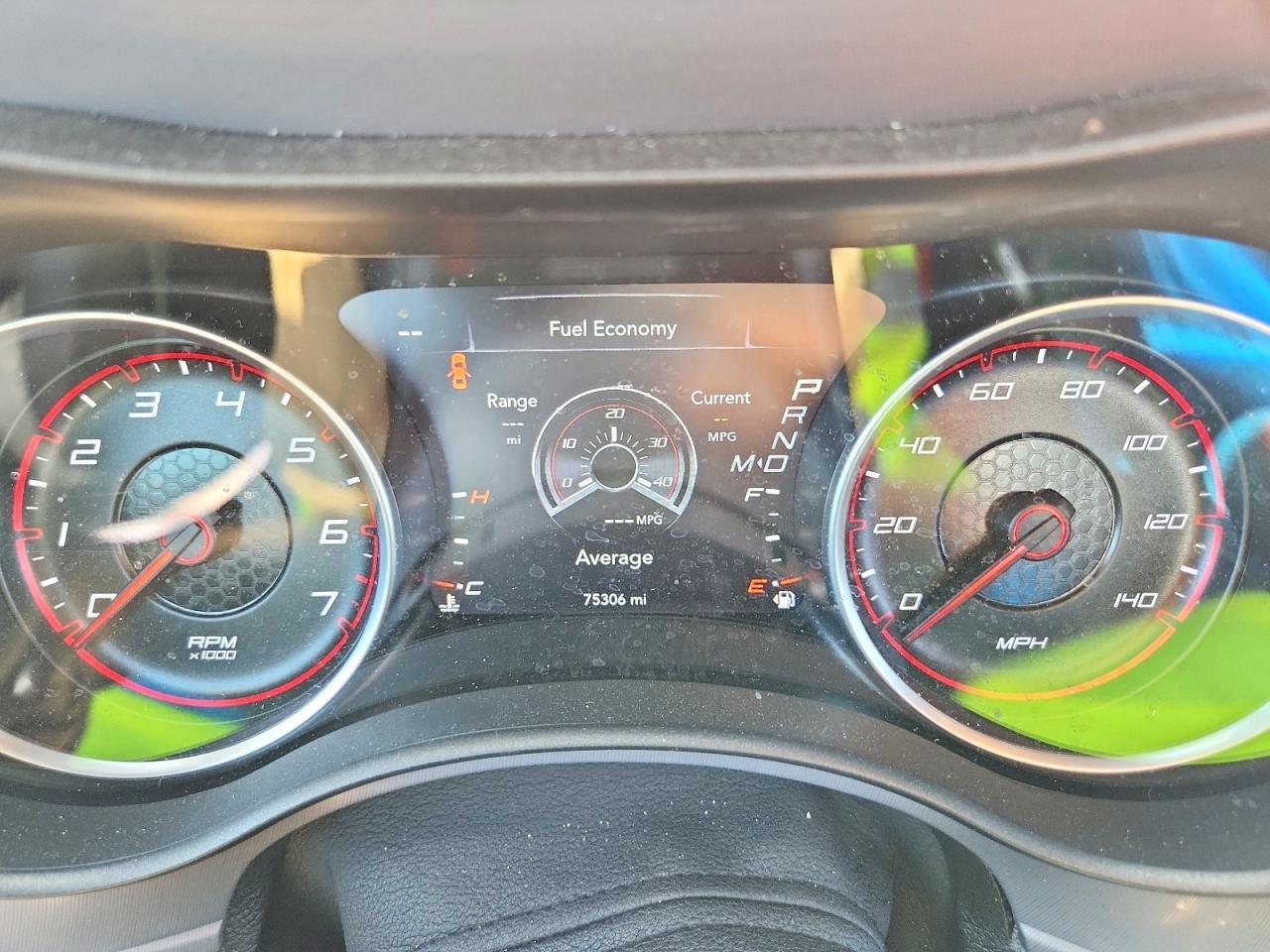 2023 DODGE CHARGER SXT — Фото 9 из 13