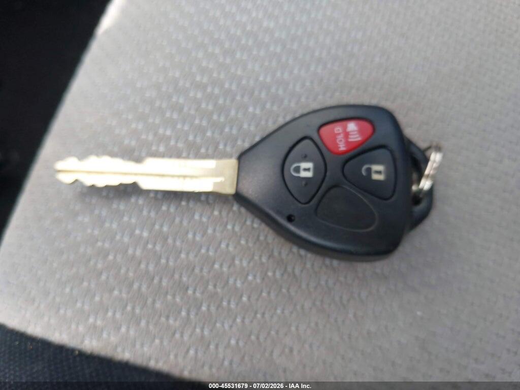 JTDKTUD30CD539162 2012 TOYOTA YARIS photo no. 11