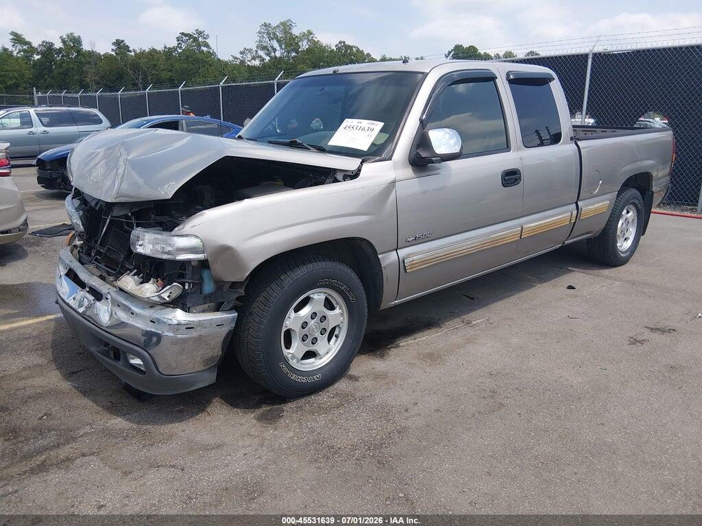 2GCEC19T721351530 2002 CHEVROLET SILVERADO 1500 photo no. 2