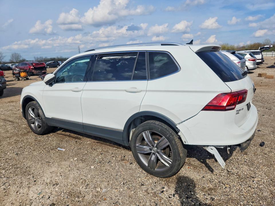 3VV2B7AX1MM064141 2021 VOLKSWAGEN TIGUAN photo no. 2