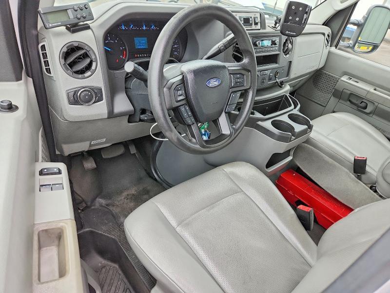 2023 FORD E350 REFRIGERATED BOX TRUCK — Фото 8 из 13