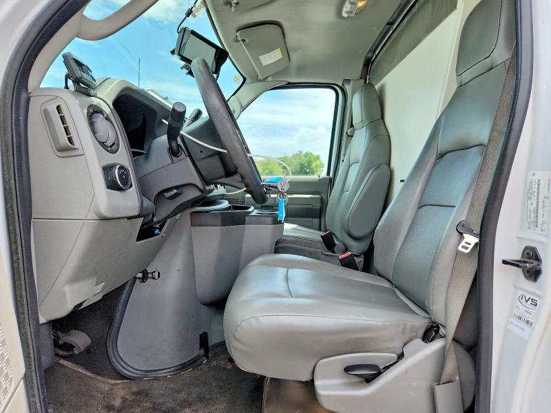 2023 FORD E350 REFRIGERATED BOX TRUCK — Фото 7 из 13