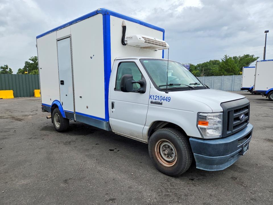 2023 FORD E350 REFRIGERATED BOX TRUCK — Фото 4 из 13