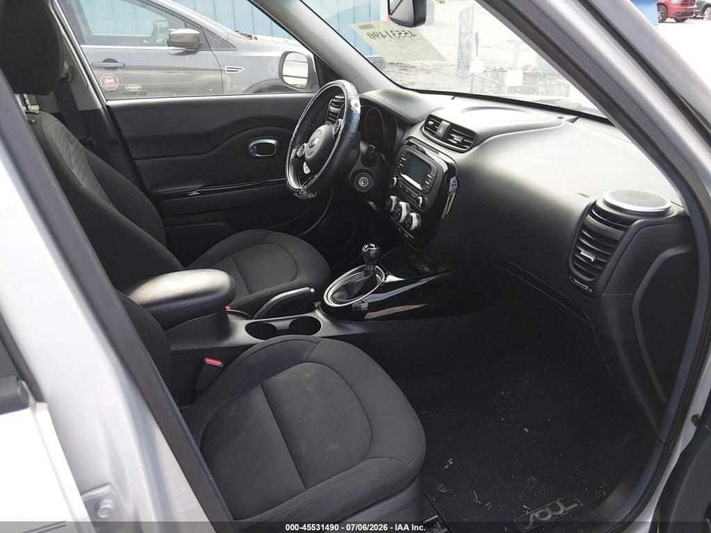 KNDJX3A54F7792763 2015 KIA SOUL photo no. 5