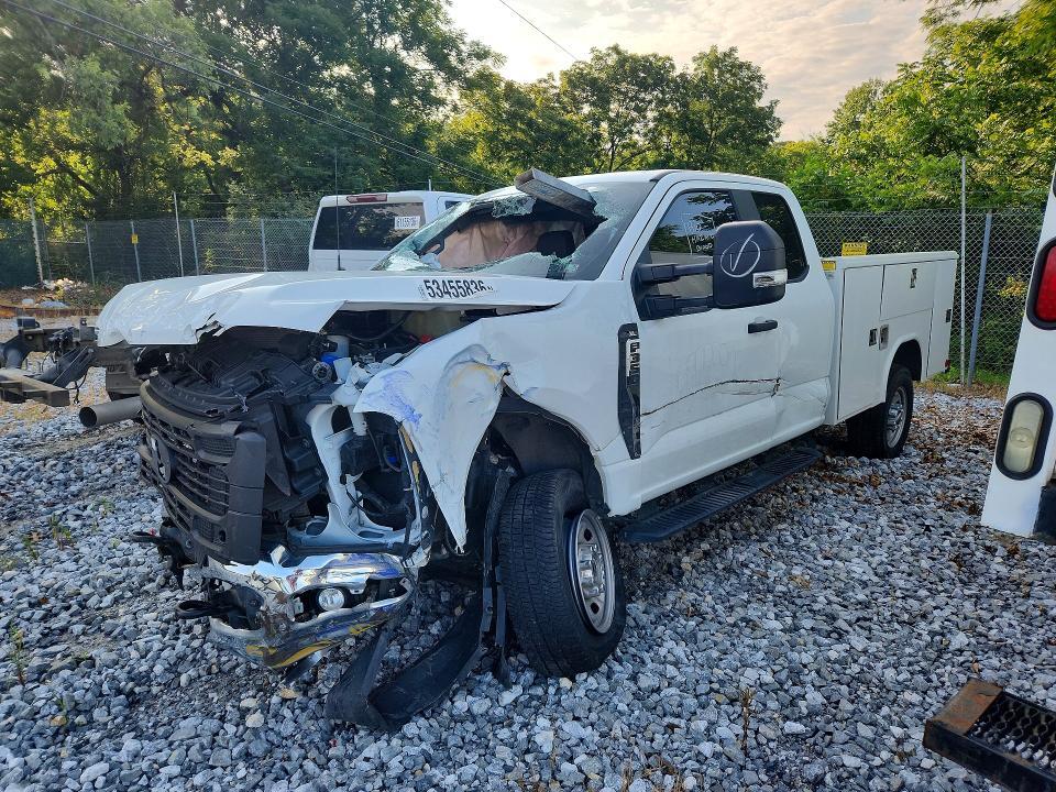 1FT8X3BA1PEC52147 2023 FORD F350 photo no. 1
