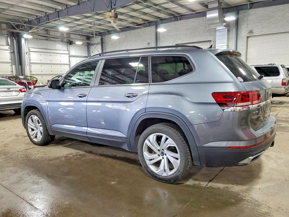 2021 VOLKSWAGEN ATLAS SE — Фото 2 из 13