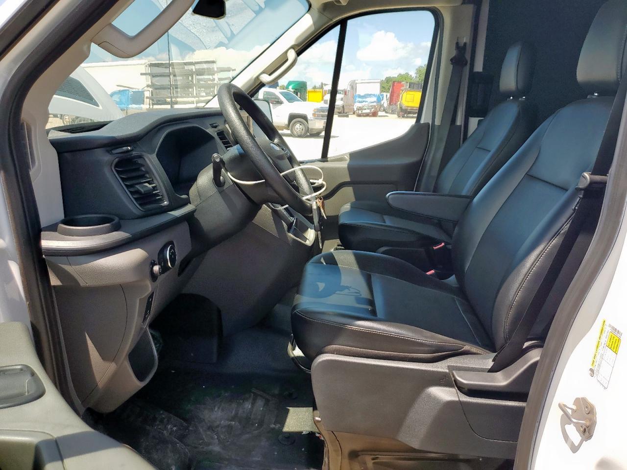 2023 FORD TRANSIT T-350 — Фото 7 из 12