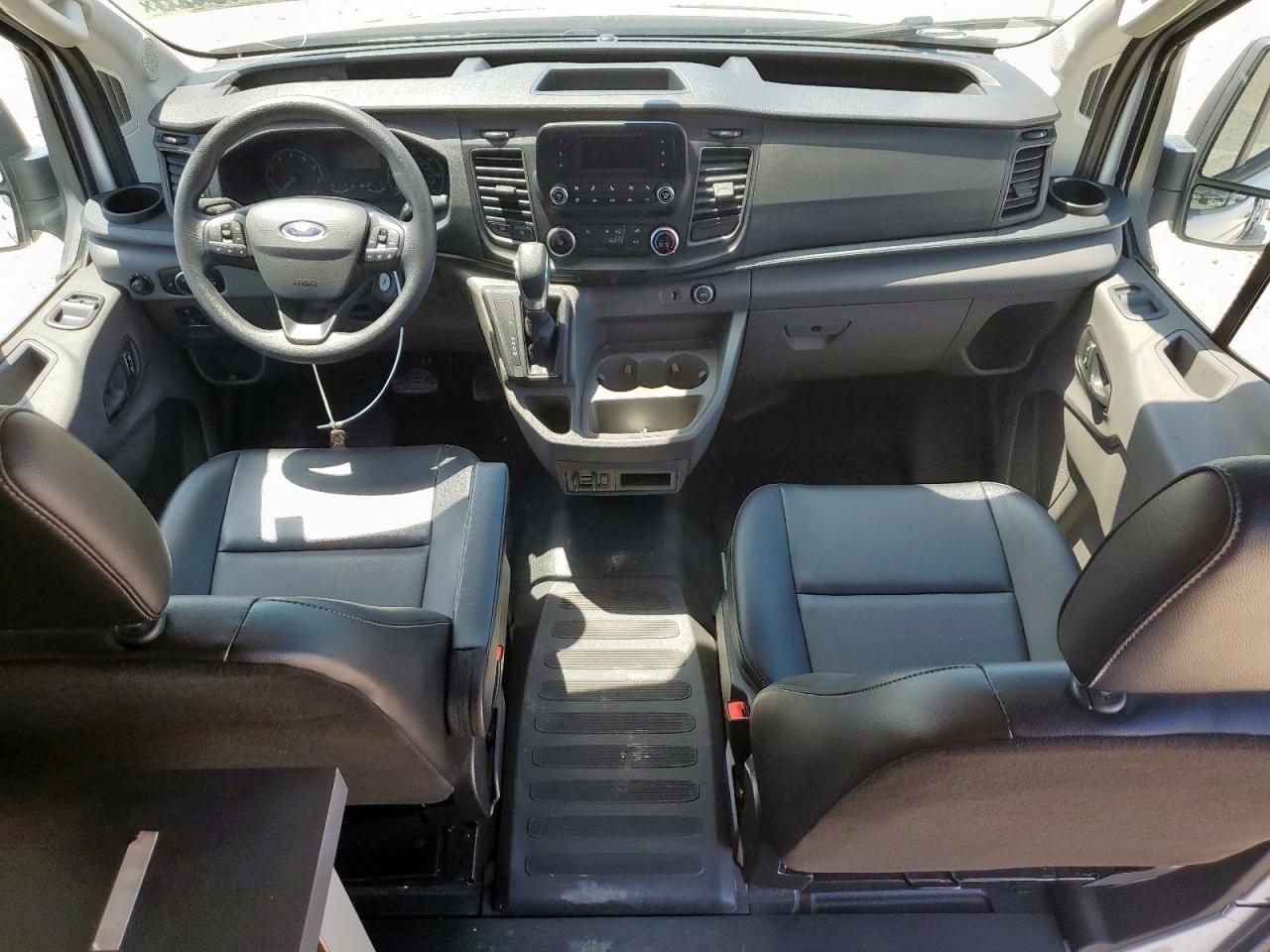 2023 FORD TRANSIT T-350 — Фото 8 из 12