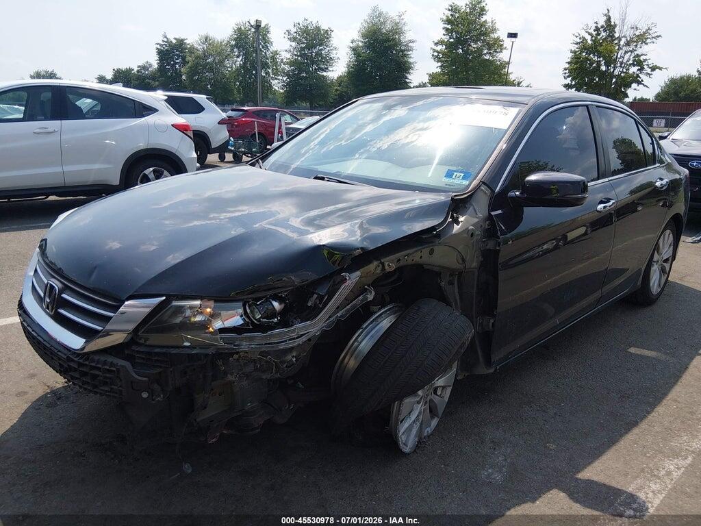1HGCR2F85DA215757 2013 HONDA ACCORD photo no. 2