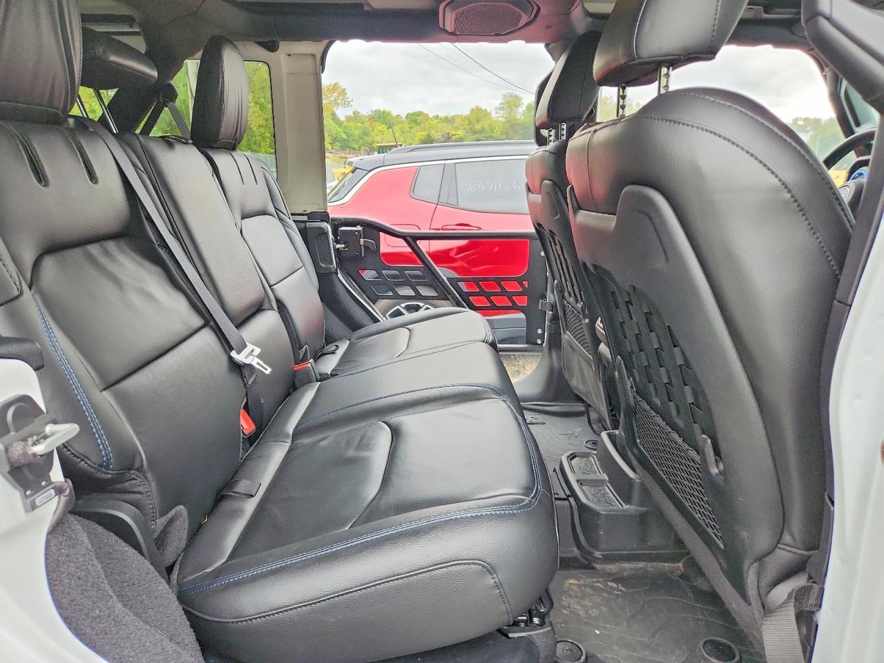 2023 JEEP WRANGLER RUBICON 4XE — Фото 11 из 13