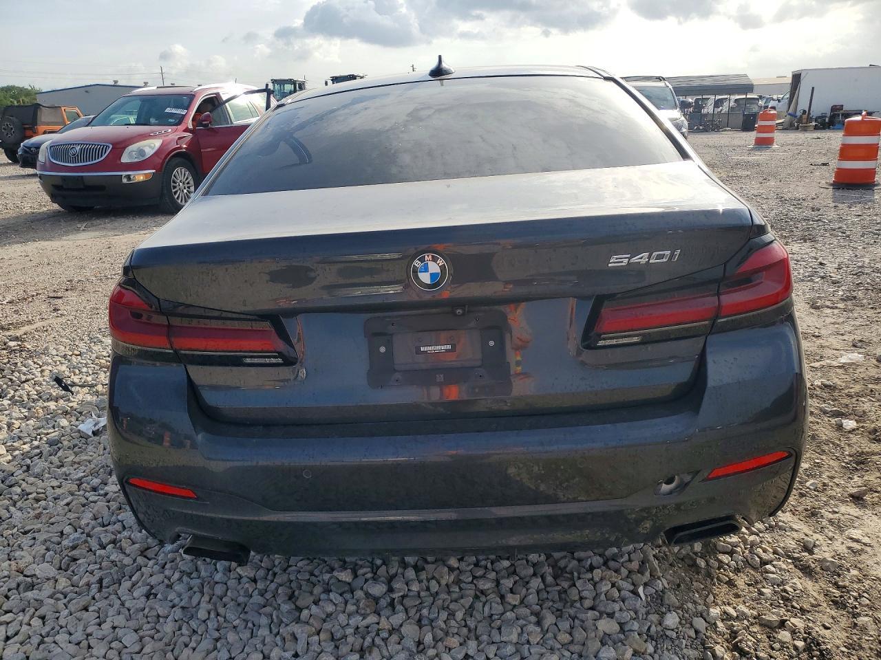 2022 BMW 540 I — Фото 6 из 13