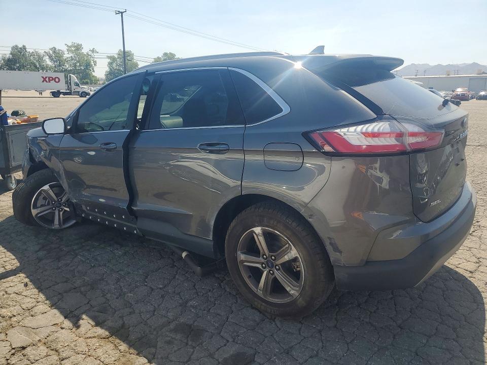 2FMPK4J92NBB08456 2022 FORD EDGE photo no. 2