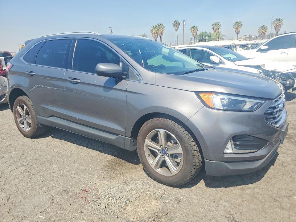 2FMPK4J92NBB08456 2022 FORD EDGE photo no. 4