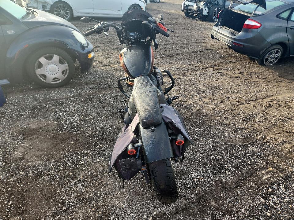 2022 HARLEY-DAVIDSON FXBBS — Фото 4 из 9