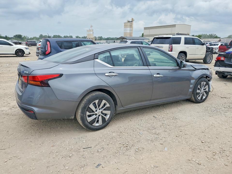 2022 NISSAN ALTIMA S — Фото 3 из 12