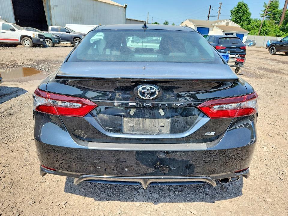 2022 TOYOTA CAMRY SE — Фото 6 из 12