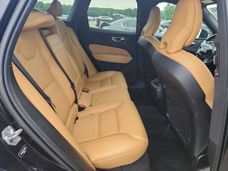 2021 VOLVO XC60 T5 INSCRIPTION — Фото 11 из 13
