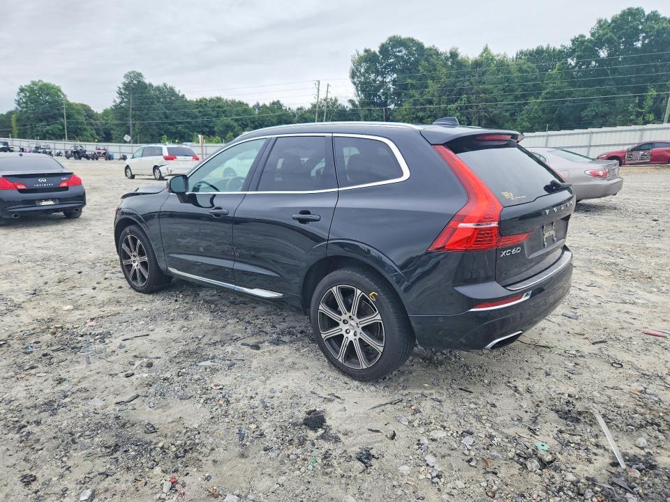 2021 VOLVO XC60 T5 INSCRIPTION — Фото 2 из 13