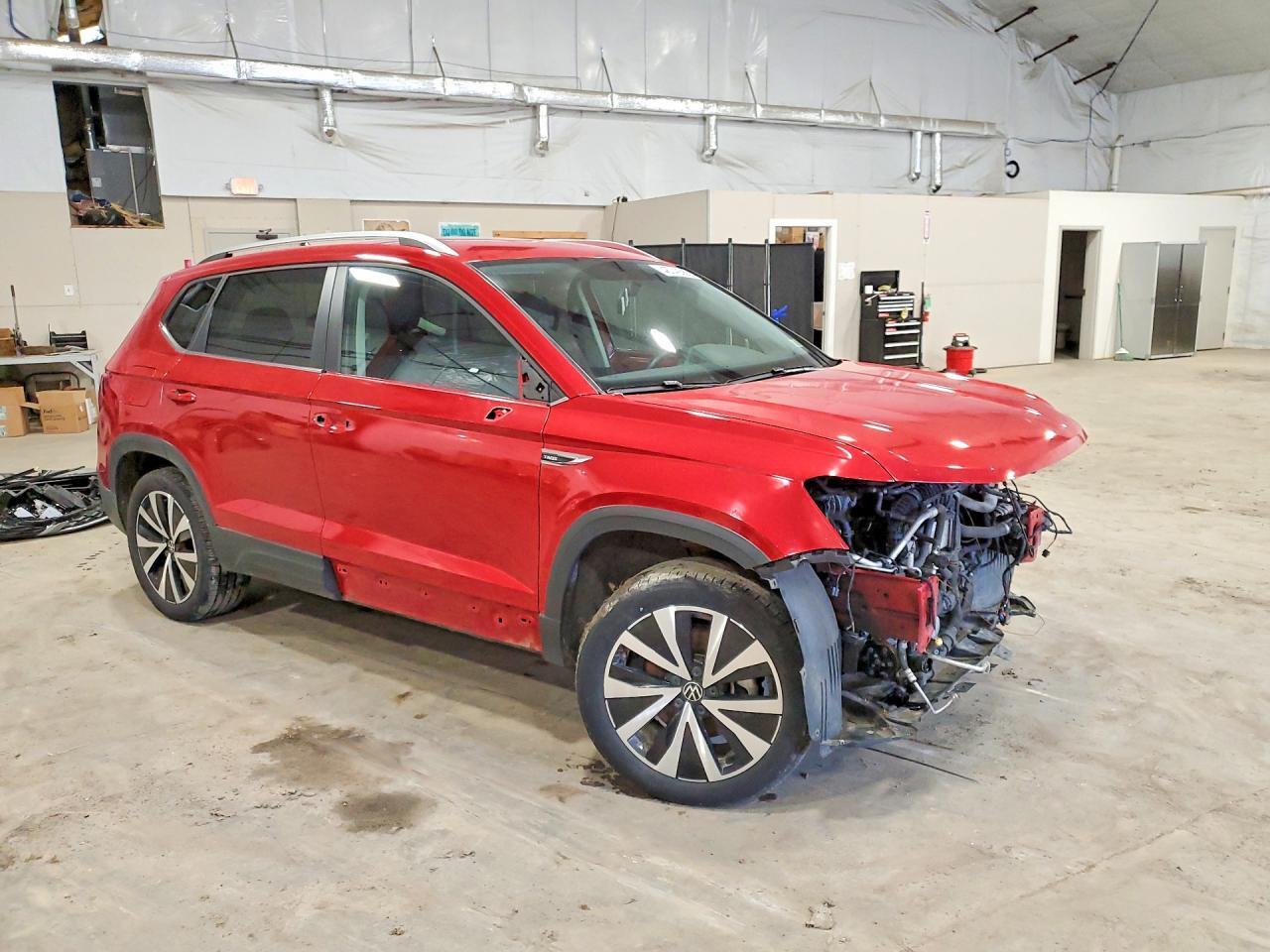 2022 VOLKSWAGEN TAOS SE — Фото 4 из 14