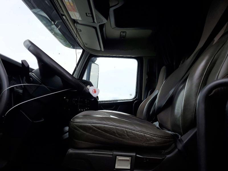 2022 VOLVO VNL SEMI TRUCK — Фото 7 из 13