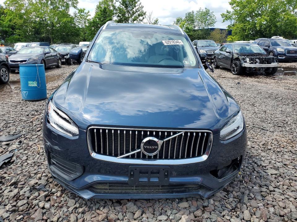 2022 VOLVO XC90 T5 MOMENTUM — Фото 5 из 14