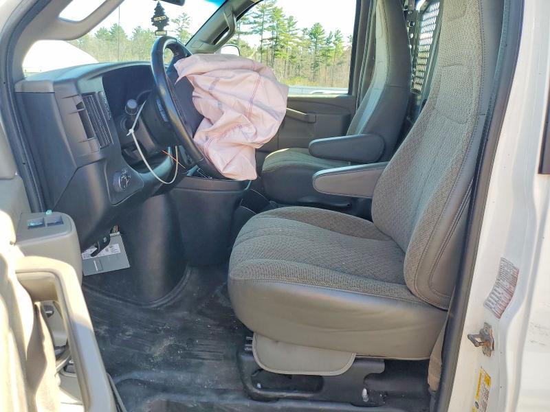 2021 CHEVROLET EXPRESS G2500 — Фото 7 из 13