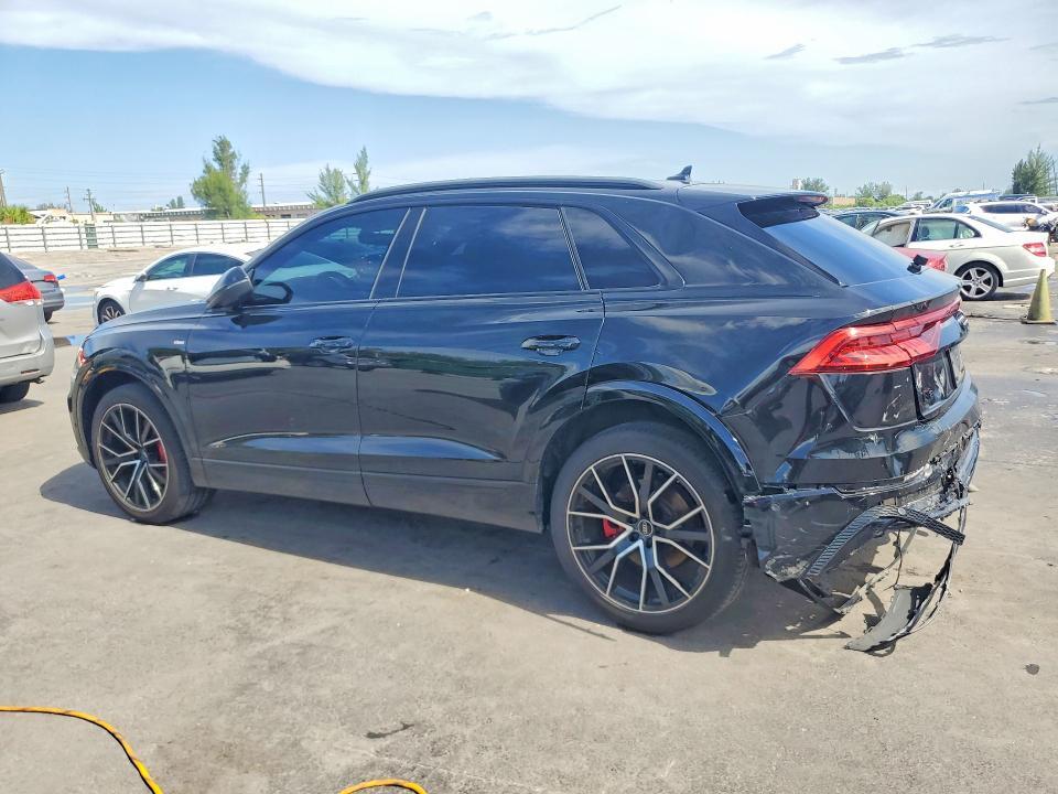 2021 AUDI Q8 PREMIUM PLUS S-LINE — Фото 2 из 13