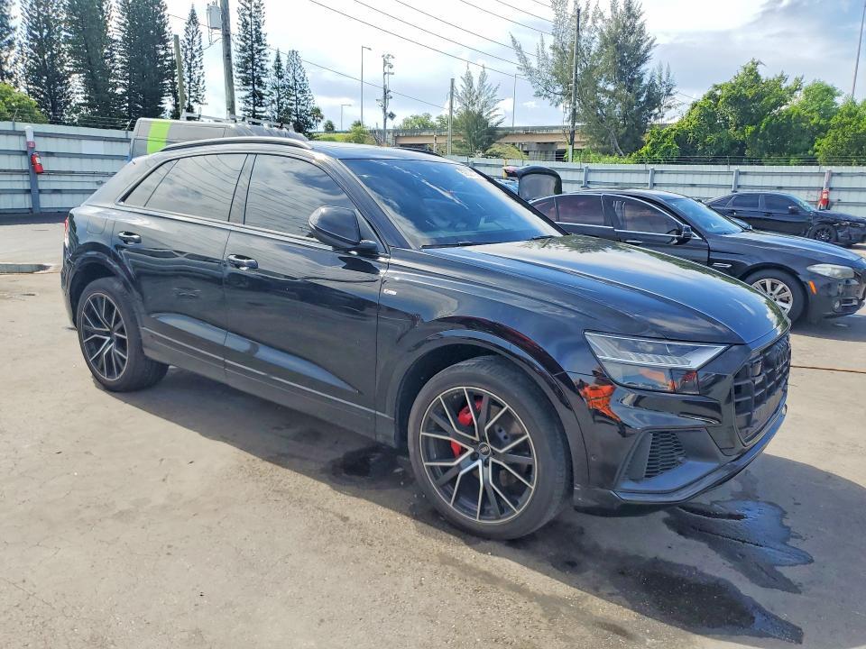 2021 AUDI Q8 PREMIUM PLUS S-LINE — Фото 4 из 13