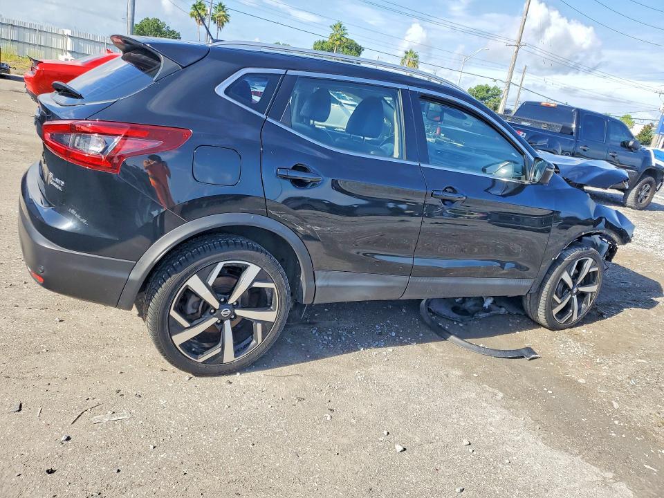 2020 NISSAN ROGUE SPORT SL — Фото 3 из 14