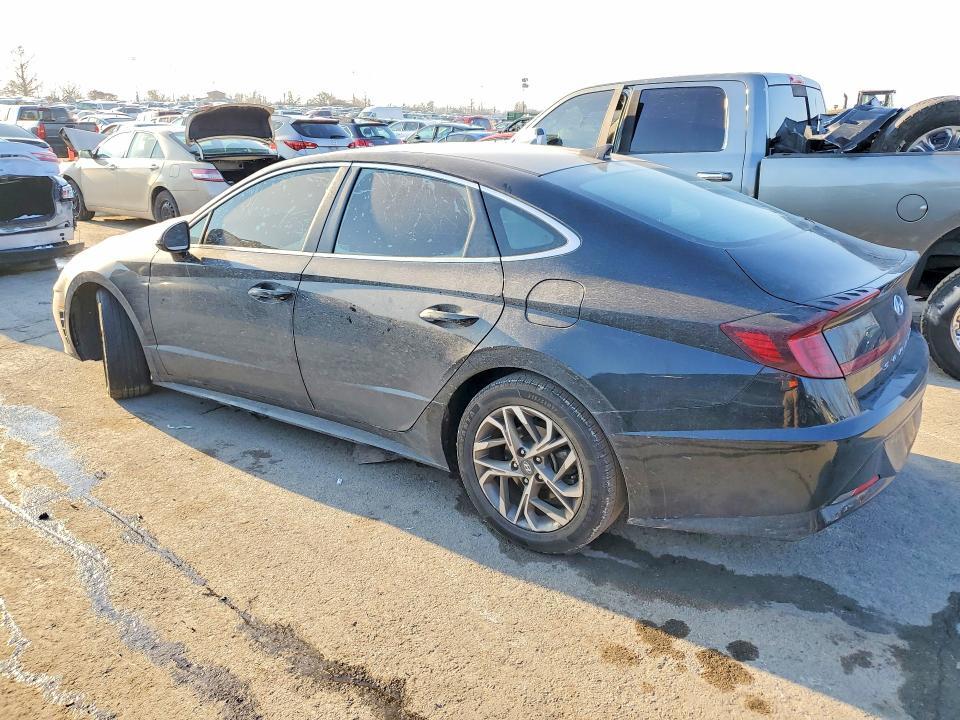 2021 HYUNDAI SONATA — Фото 2 из 12