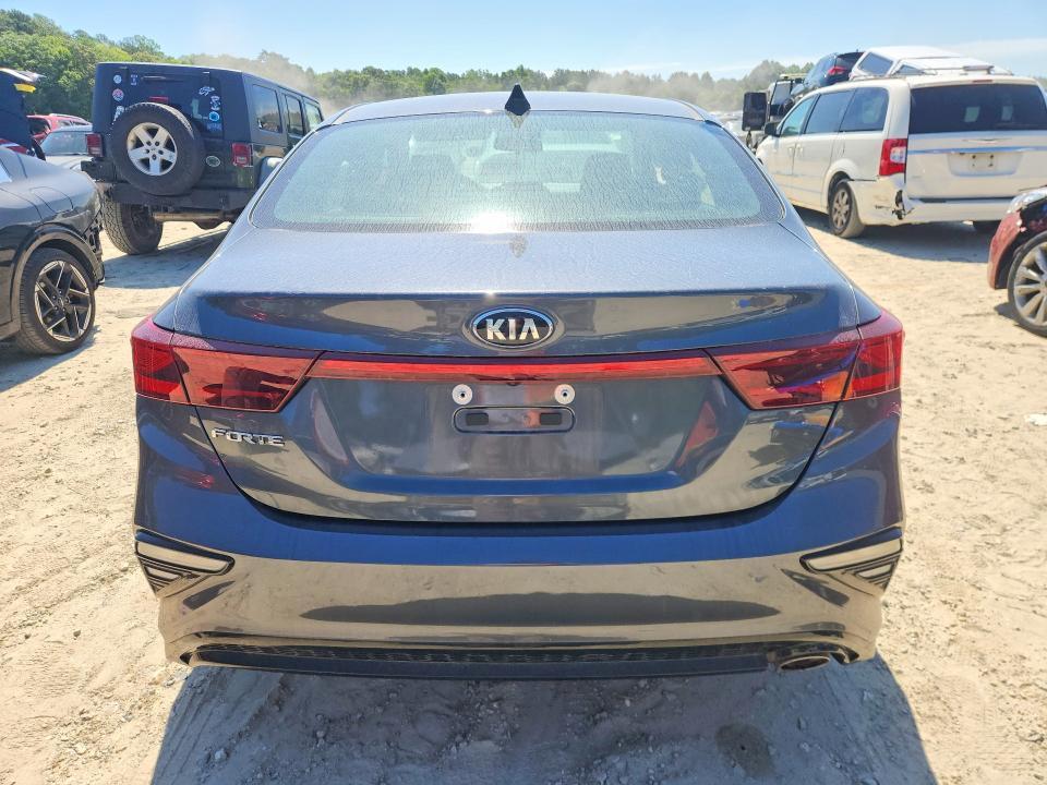 2021 KIA FORTE LXS — Фото 6 из 12