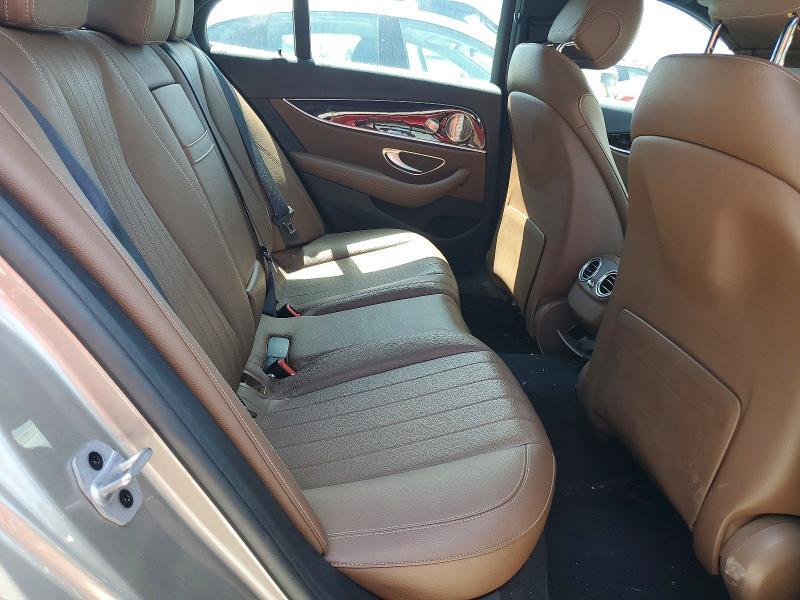 2021 MERCEDES-BENZ E 350 4MATIC — Фото 10 из 12