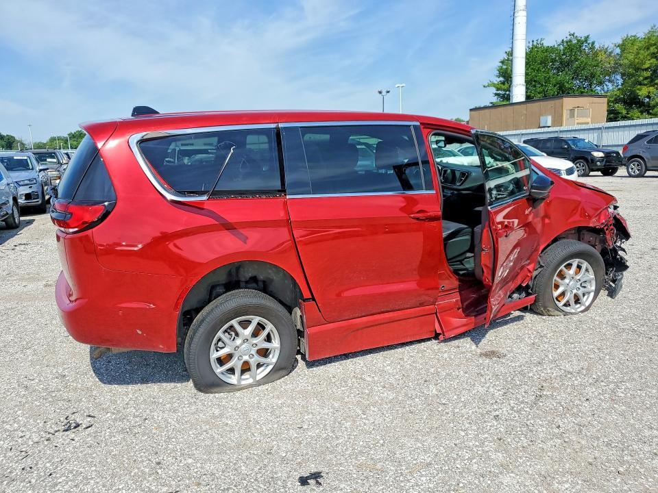 2025 CHRYSLER PACIFICA SELECT — Фото 3 из 13