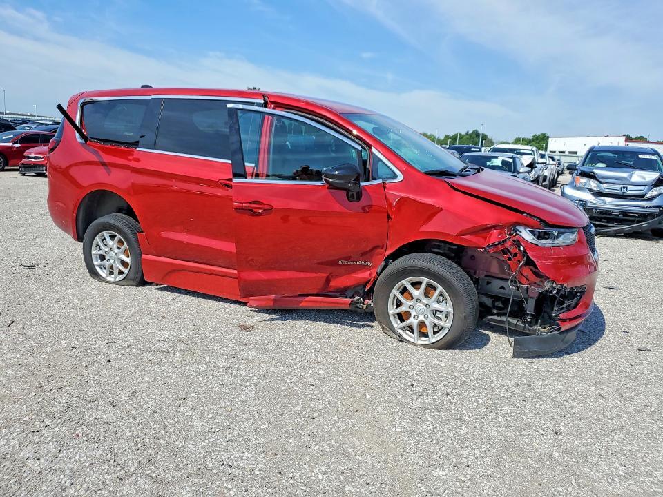 2025 CHRYSLER PACIFICA SELECT — Фото 4 из 13