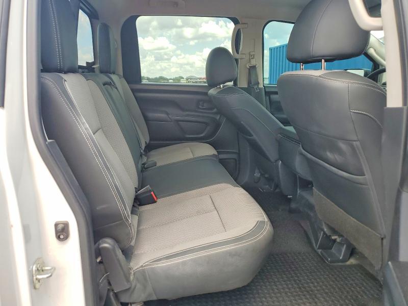 2021 NISSAN TITAN XD S — Фото 10 из 12