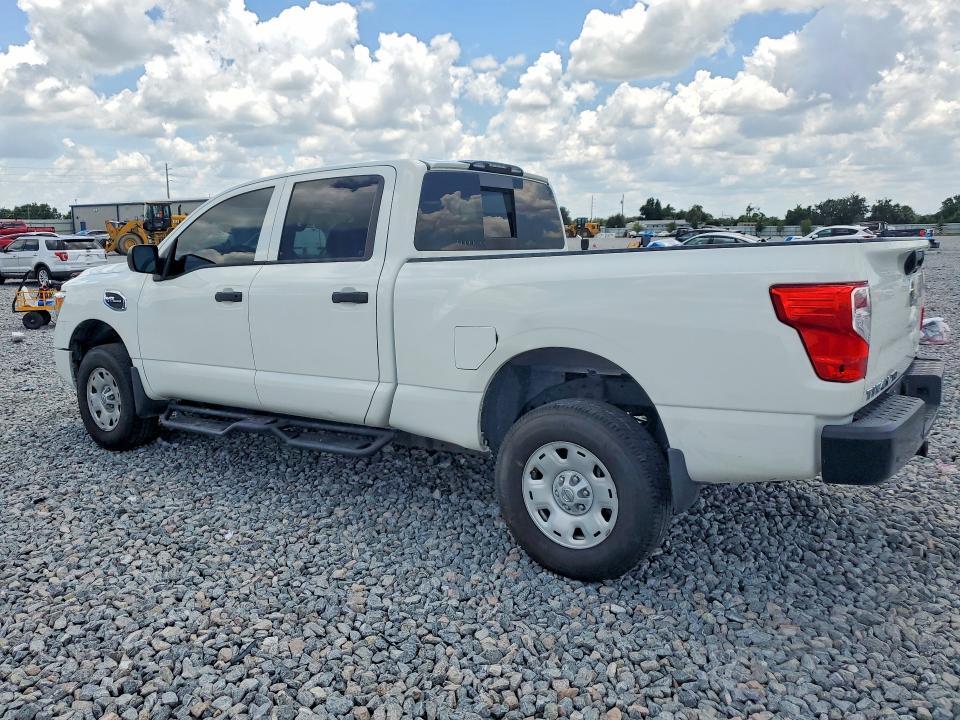 2021 NISSAN TITAN XD S — Фото 2 из 12