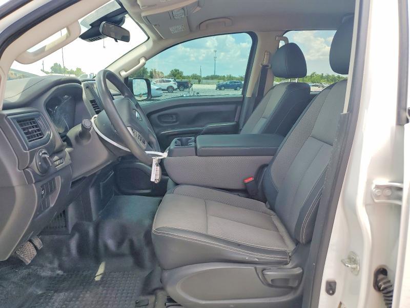2021 NISSAN TITAN XD S — Фото 7 из 12