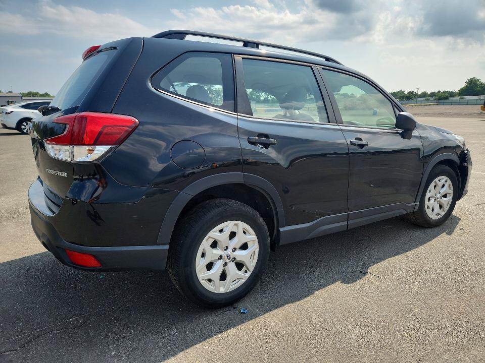 JF2SKADC0MH576726 2021 SUBARU FORESTER photo no. 3