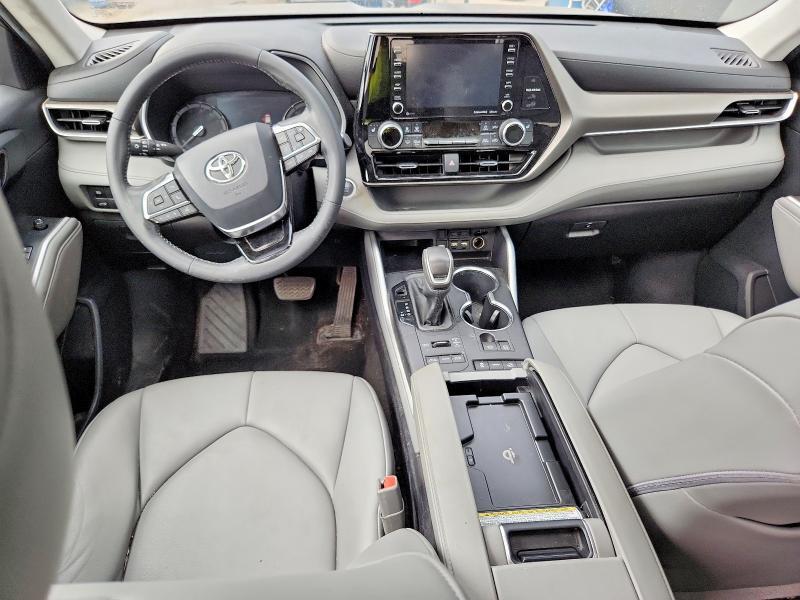 2021 TOYOTA HIGHLANDER XLE — Фото 8 из 13