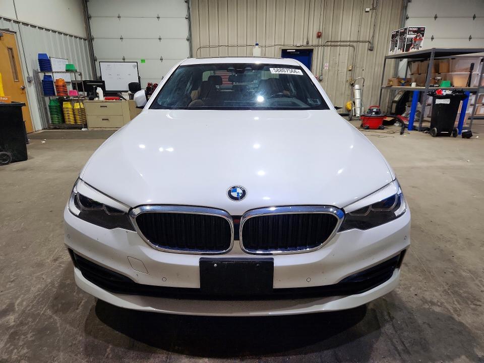 WBAJR7C0XLCE45640 2020 BMW 530 photo no. 5