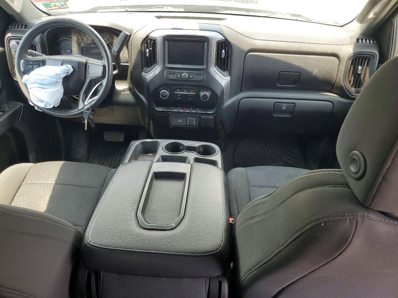 2020 CHEVROLET SILVERADO K1500 CUSTOM — Фото 8 из 12