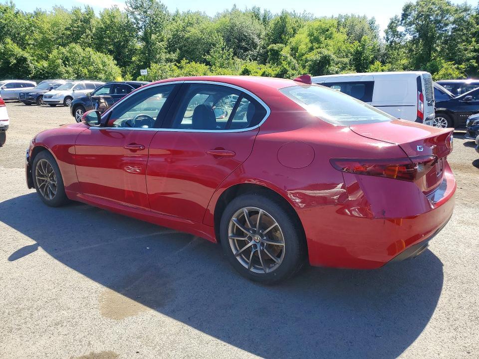 2020 ALFA ROMEO GIULIA — Фото 2 из 12