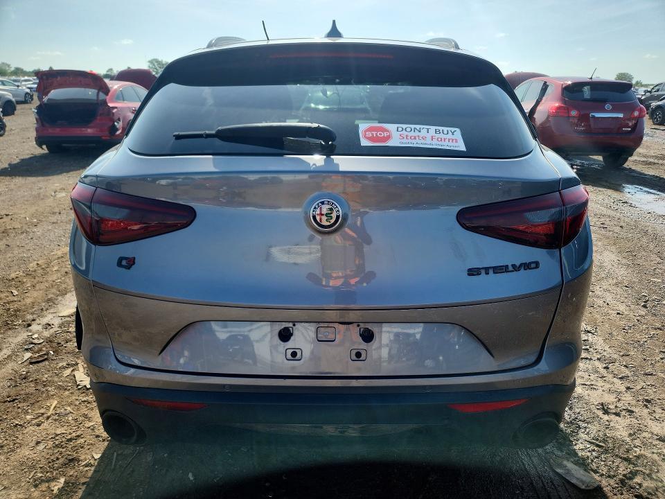 2020 ALFA ROMEO STELVIO — Фото 6 из 12