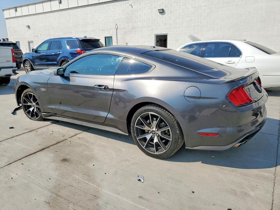 2020 FORD MUSTANG — Фото 2 из 13