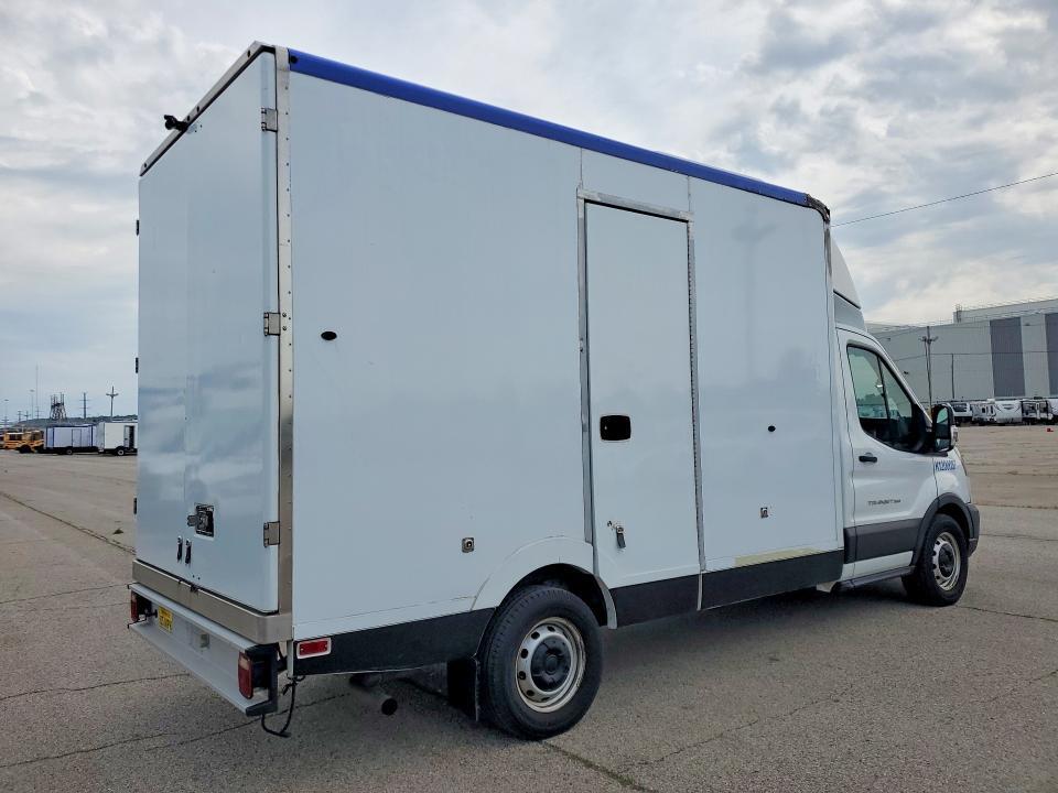2020 FORD TRANSIT DELIVERY TRUCK — Фото 3 из 12