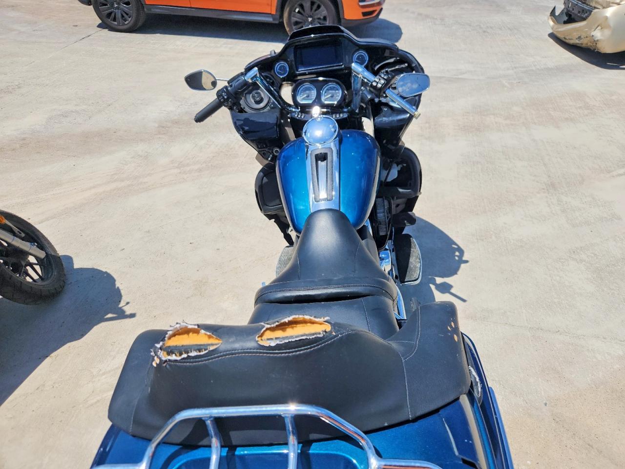 2020 HARLEY-DAVIDSON FLTRK — Фото 6 из 9