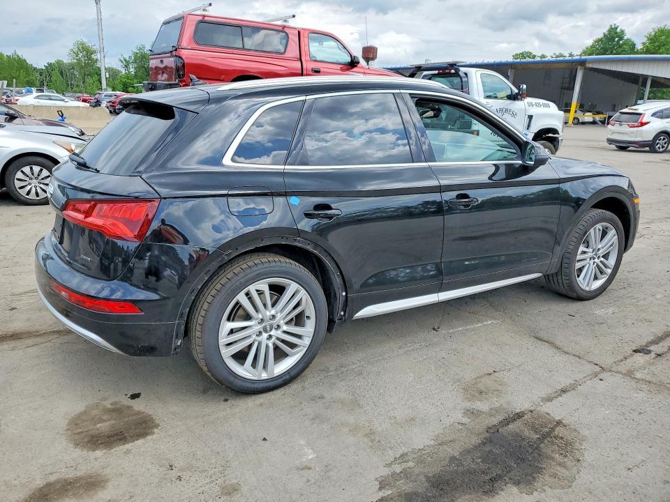 WA1BNAFY1L2018197 2020 AUDI Q5 photo no. 3