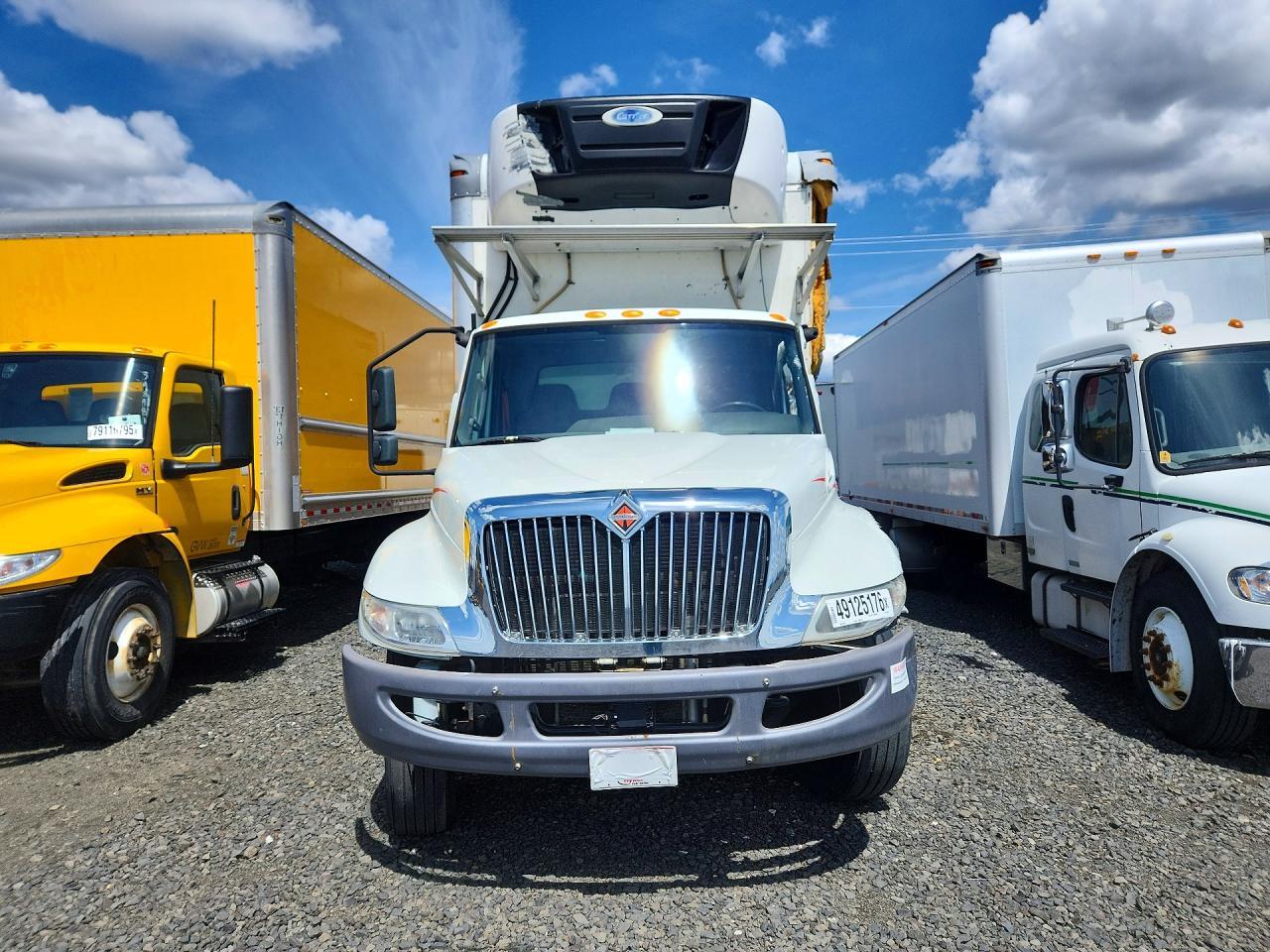 2020 INTERNATIONAL MV607 REFRIGERATED BOX TRUCK — Фото 5 из 13