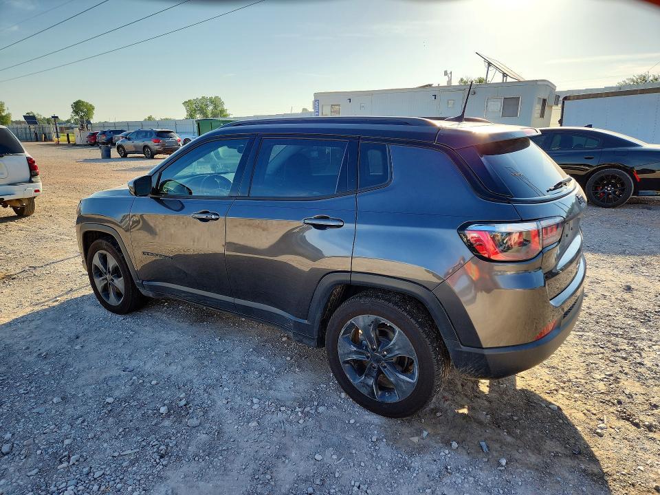 2020 JEEP COMPASS LATITUDE — Фото 2 из 13