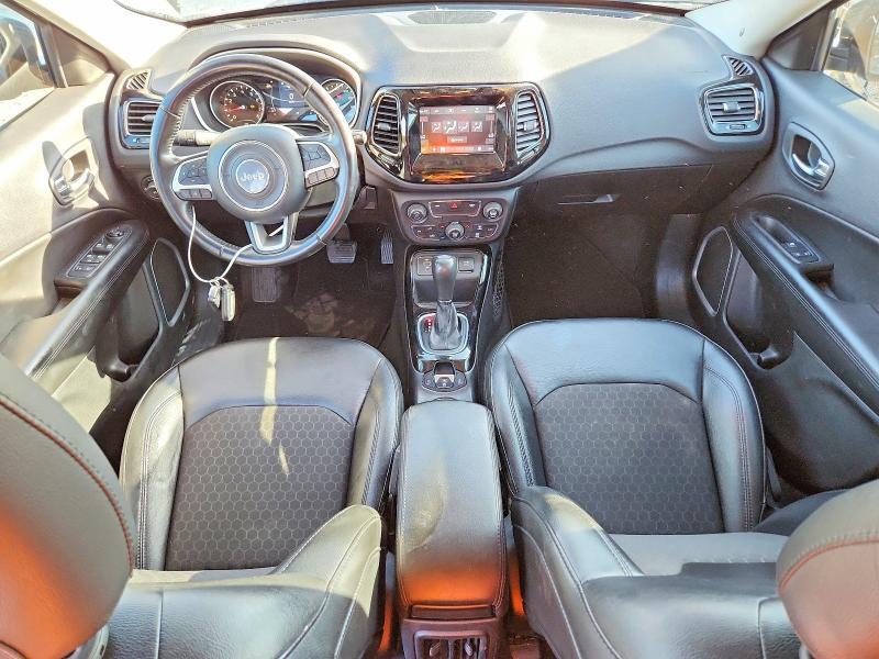 2020 JEEP COMPASS LATITUDE — Фото 8 из 13